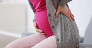 نزول افرازات بيضاء في اليوم 18 من الدورة